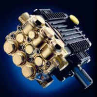 原廠(chǎng)供應(yīng)意大利Interpump工業(yè)用泵