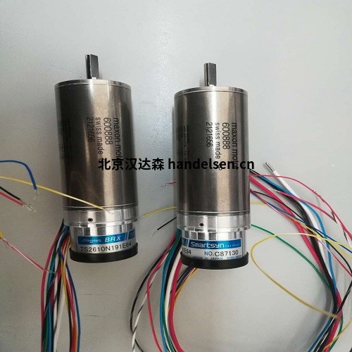 maxon直流電機(jī)DC-max系列 maxon motor電動(dòng)汽車，汽車工業(yè)和機(jī)器人技術(shù)的驅(qū)動(dòng)系統(tǒng)，maxon motor電動(dòng)驅(qū)動(dòng)系統(tǒng)對(duì)我們的日常生活和出行產(chǎn)生重大影響。30年前，無法想象自動(dòng)送貨機(jī)器人會(huì)將披薩或包裹帶到我們的前門。越來越多的人正在使用電動(dòng)自行車或電動(dòng)踏板車進(jìn)行通勤和娛樂。無論是在路上，在賽道上，在物流中心內(nèi)還是在水下，maxon機(jī)電一體化系統(tǒng)都能使您安全可靠地行駛。  maxon直流電機(jī)DC-max系列系列： maxon DC-max 電機(jī)以最小的體積實(shí)現(xiàn)最大的性能和無與倫比的性價(jià)比。 maxon有刷直流電機(jī)DC-max系列DC-max 16：轉(zhuǎn)速：4840 轉(zhuǎn)/分，電流：14.8 毫安。 maxon有刷直流電機(jī)DC-max系列DC-max 22 ：轉(zhuǎn)速：4280 轉(zhuǎn)/分，電流：18.9 毫安。 maxon有刷直流電機(jī)DC-max系列DC-max 26：轉(zhuǎn)速：3790 轉(zhuǎn)/分，電流：22.2 毫安。  maxon直流電機(jī)DC-max系列電壓值： 標(biāo)稱電壓：6 V 空載速度：7890 轉(zhuǎn)/分 空載電流：14.8 毫安 額定轉(zhuǎn)速：4840 轉(zhuǎn)/分 額定扭矩（最大連續(xù)扭矩）：4.04 毫牛米 額定電流（最大連續(xù)電流）：0.575 安培 失速扭矩：10.5 毫牛米 失速電流：1.46 安培 最高效率：81 %  maxon直流電機(jī)DC-max系列特性 端子電阻：4.1 ? 端子電感<em></em>	0.14 毫高 扭矩常數(shù)<em></em>	7.19 毫牛米/安 速度恒定<em></em>	1330 轉(zhuǎn)/轉(zhuǎn)/V 速度/扭矩梯度<em></em>	758 轉(zhuǎn)/分 機(jī)械時(shí)間常數(shù)<em></em>	8.87 毫秒 轉(zhuǎn)子慣量<em></em>	1.12 克²  maxon直流電機(jī)DC-max系列熱數(shù)據(jù) 耐熱電阻外殼-環(huán)境<em></em>	29.8 千瓦 熱阻繞組外殼<em></em>	5.5 千米/瓦 熱時(shí)間常數(shù)繞組<em></em>	5.47 秒 熱時(shí)間常數(shù)電機(jī)<em></em>	288 秒 環(huán)境溫度<em></em>	-30°C以上 最高繞組溫度<em></em>	+85 °C  maxon直流電機(jī)DC-max系列型號(hào) maxon-DC-max 16 maxon-DC-max 22  maxon-DC-max 26   maxon直流電機(jī)DC-max系列