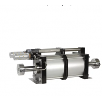 Maximator 氣動(dòng)高壓泵，壓力高達(dá) 7.000 bar，可用于工程和工業(yè)領(lǐng)域